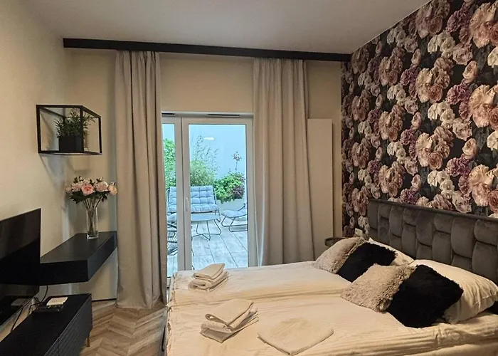 Apartamento Lux Old Town - Plac Wolnosci 6 *